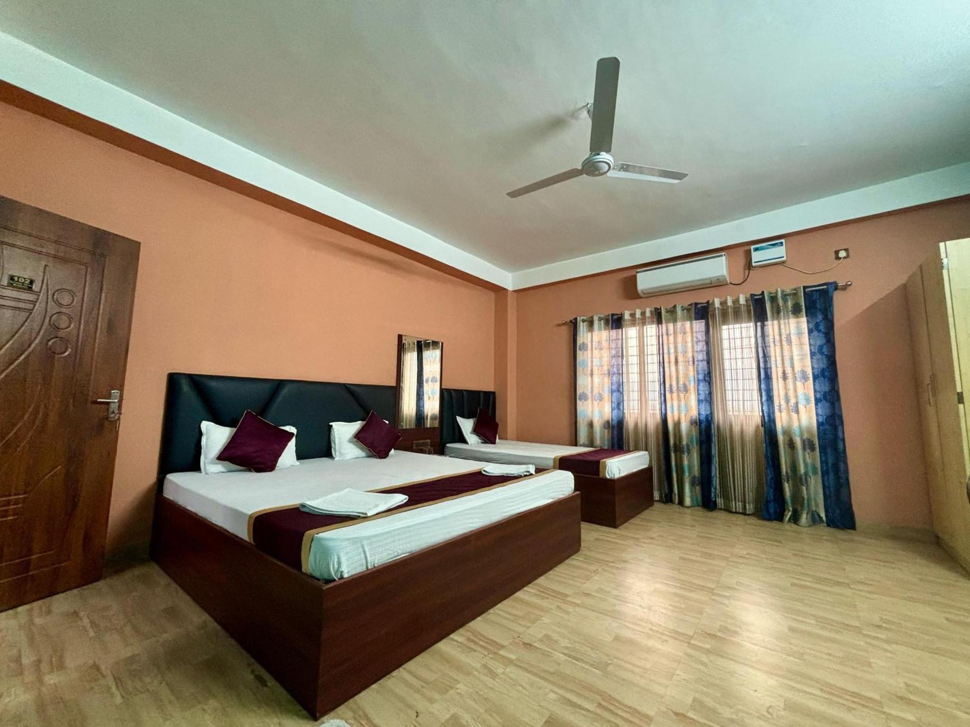Krishna Shree Guest House Guwahati Exteriör bild