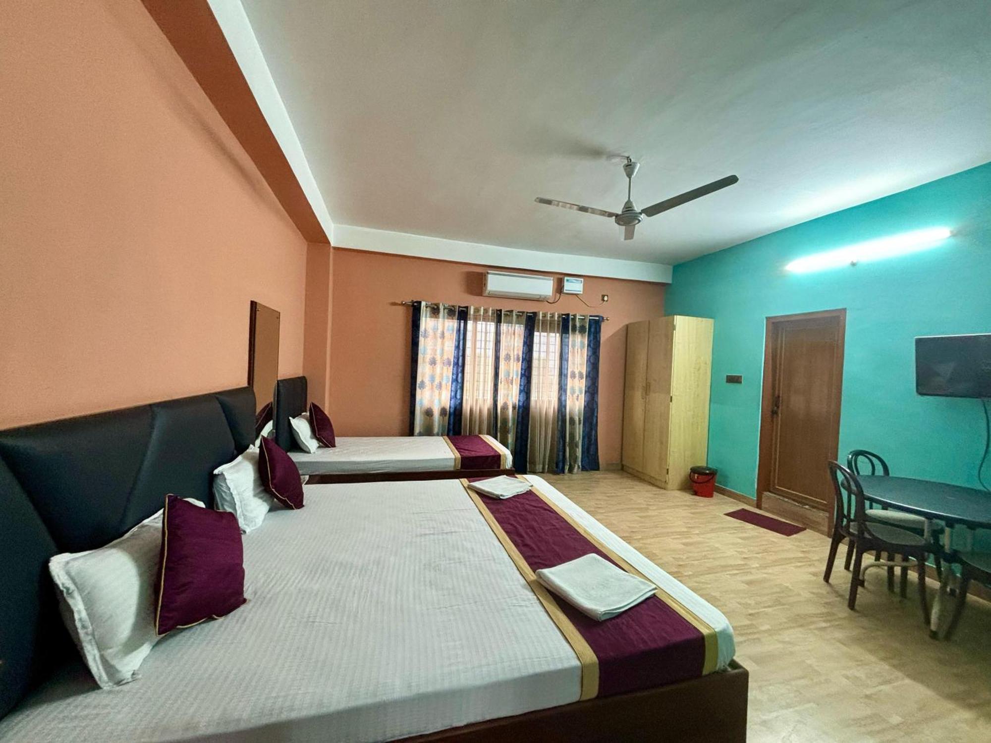 Krishna Shree Guest House Guwahati Exteriör bild