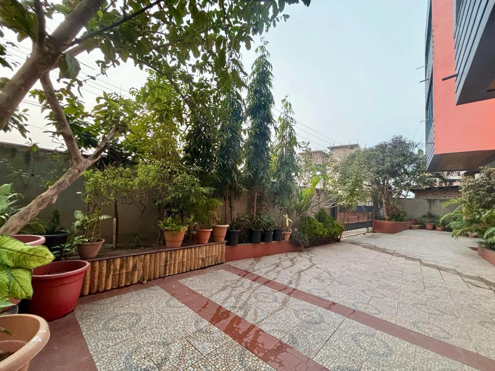 Krishna Shree Guest House Guwahati Exteriör bild