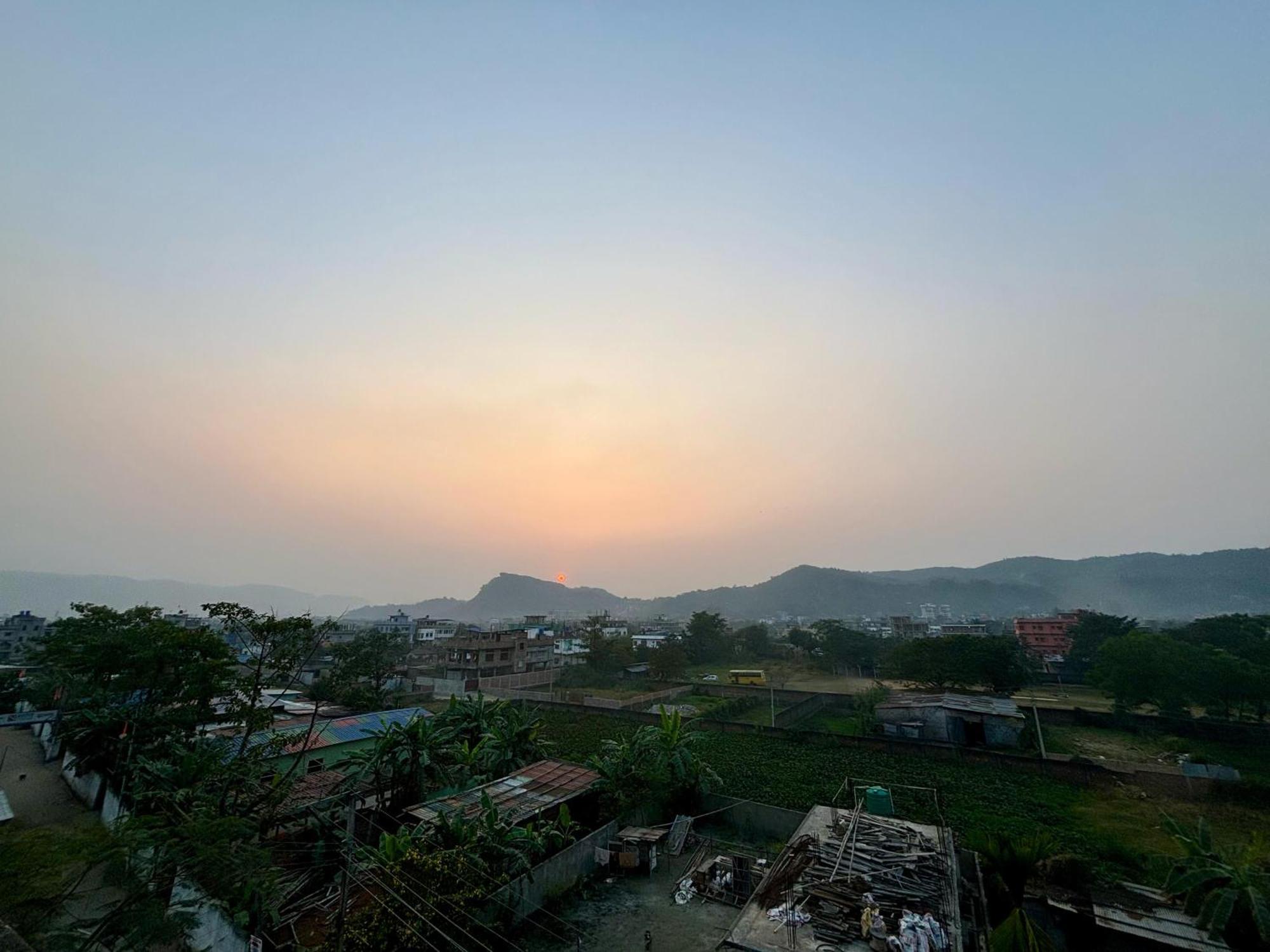Krishna Shree Guest House Guwahati Exteriör bild