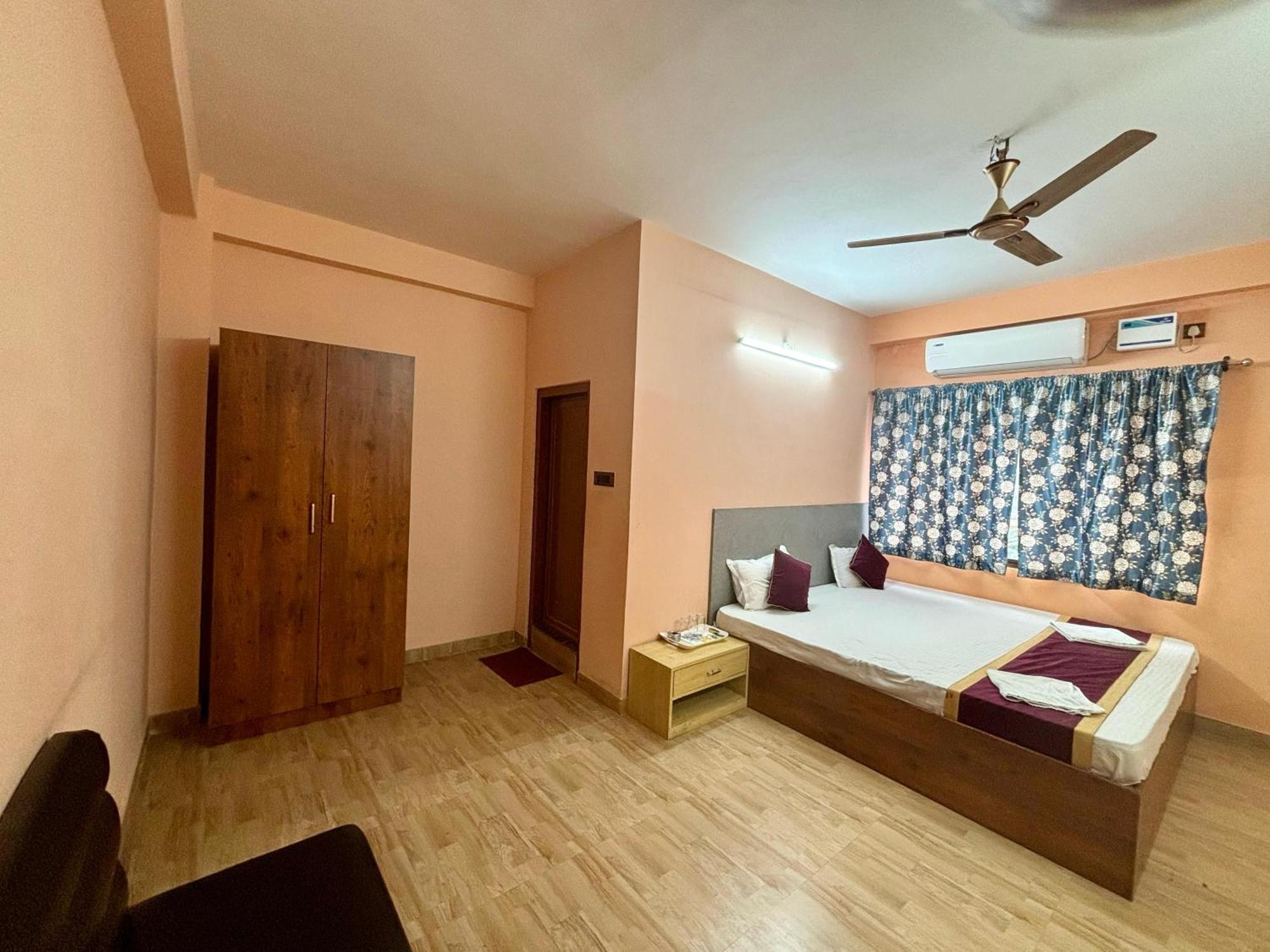 Krishna Shree Guest House Guwahati Rum bild